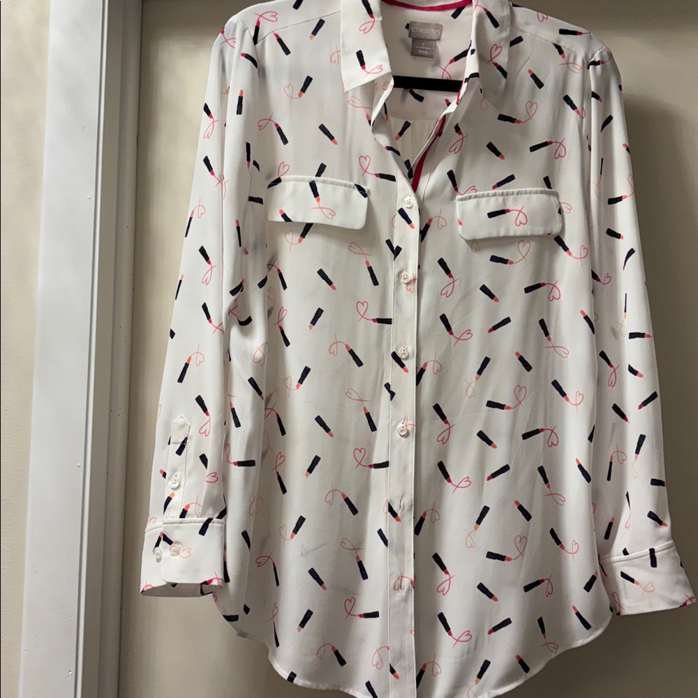 Chico's Cream Blouse with Lipstick and Heart Design